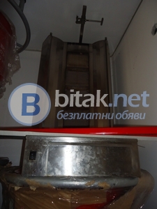 1.дюнер машина професионална втора употреба на газ четери  пити със мотор отдолу за 30 кг.