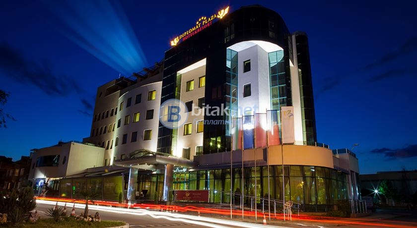 Великденски празници в diplomat plaza hotel & resort 4*