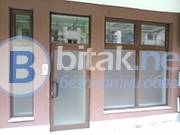 Облепяне на витрини с пвц фолио