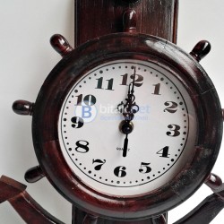 стенен часовник680