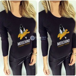 NEW! Дамски топ DAFFY DUCK с MOSCHINO принт реплика! Поръчай модел С ТВОЯ идея!