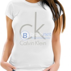 Дамски тениски с CALVIN KLEIN КЕЛВИН КЛАЙН CK принт реплика. Бъди различна, поръчай с ТВОЯ идея!