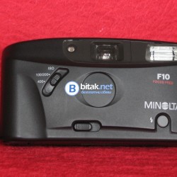 Продавам лентов, автоматизиран  фотоапарат,  с вградени  светломер и светкавица - "MINOLTA - F10".