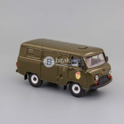 Моделче на УАЗ-3741 в мащаб 1:43